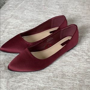 Forever 21 Burgundy Flats Size 10